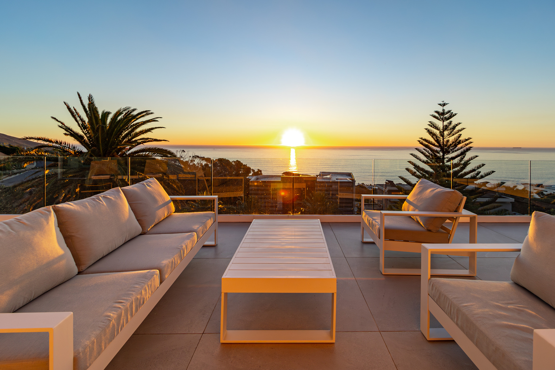 Camps Bay Luxury Villas Oudekraal - Balcony Sunset View